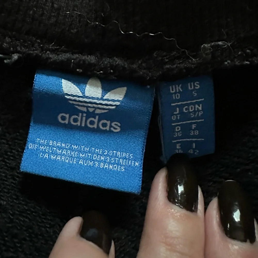 Adidas Three Stripe Sweatpants - Size Small - Picture 4 of 6